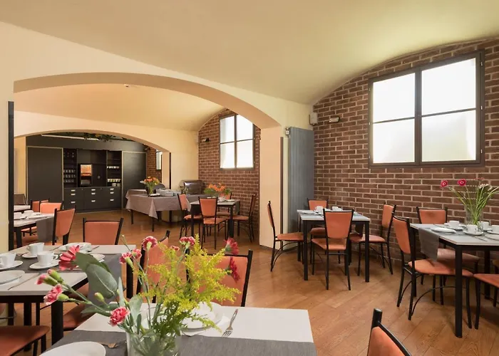 Отель Ostruvek 3*