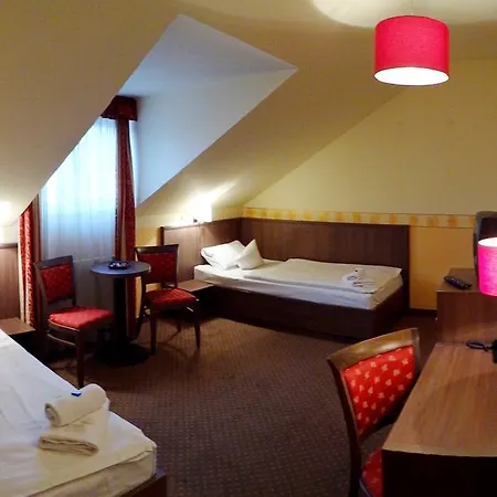 Ostruvek Hotel 3*