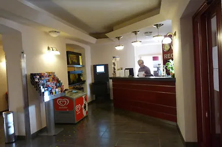 Ostruvek 3* Prag