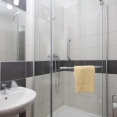 Ostruvek Hotell 3*